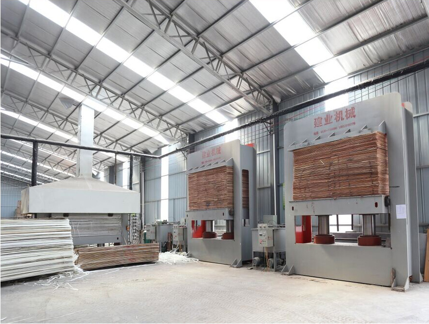 �A(y��)���C(j��)